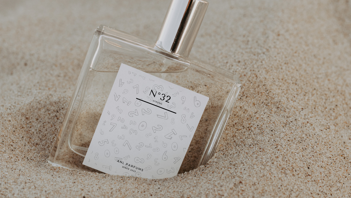 N°32 STRONG